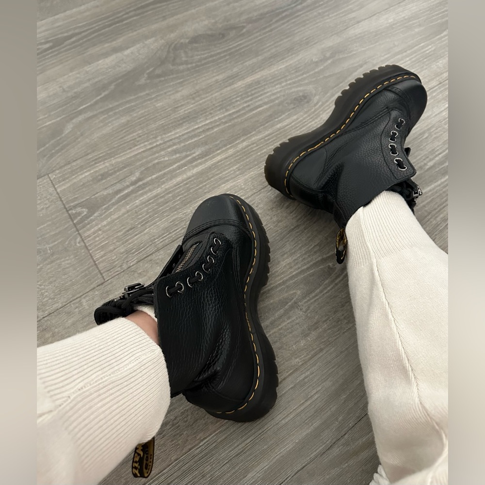 Dr. Martens boots 7 / 38